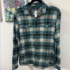 Patagonia Men's 100% Organic Cotton Plaid Shirt